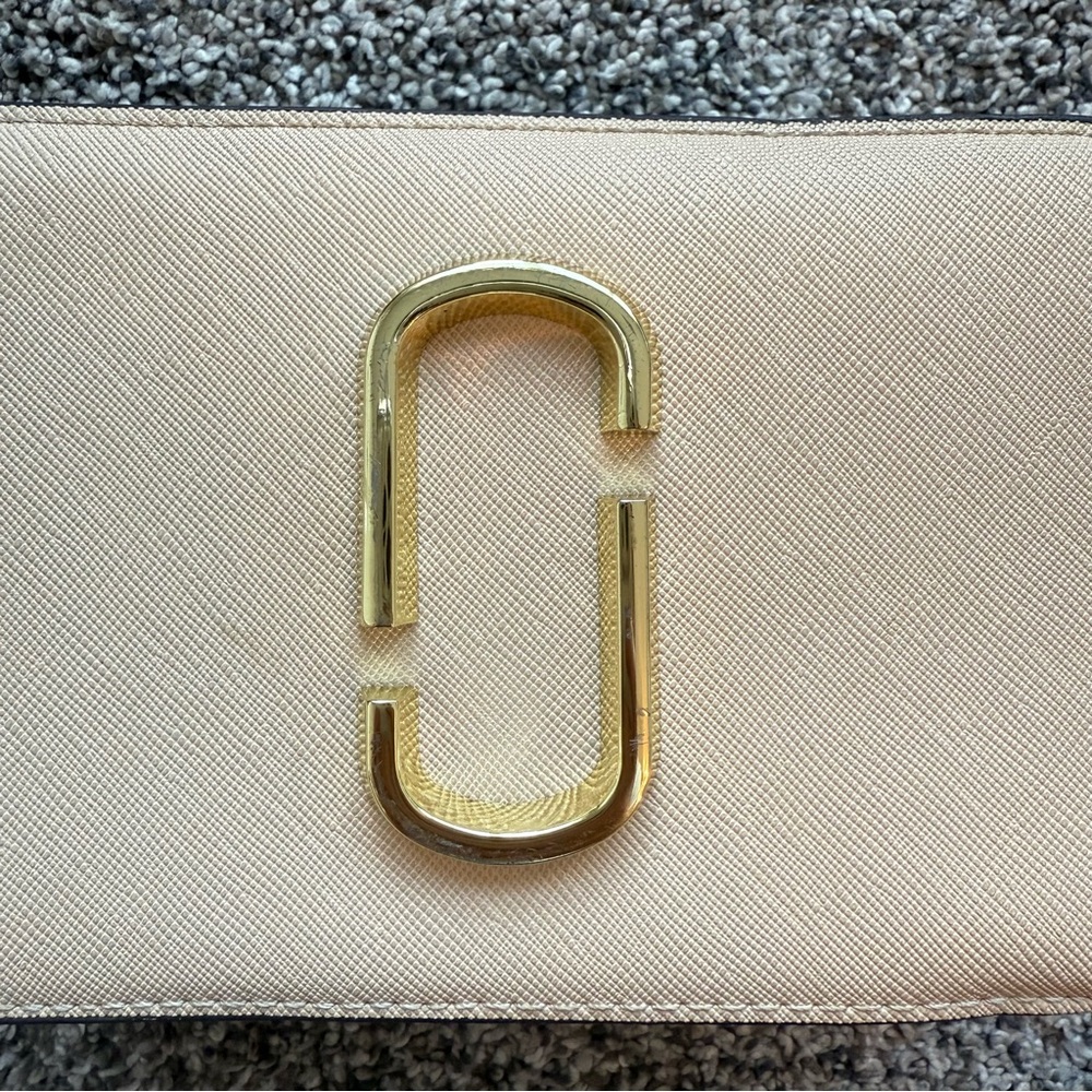 Cream Crossbody Bag with Gold Accents - Picture 3 of 6